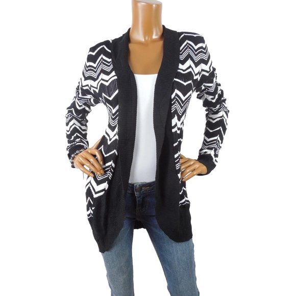 BELLDINI XL Cardigan Sweater NWT Black/White Chevron Print Lightweight Casual - Picture 1 of 9